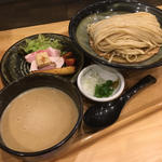 三河赤鶏と魚介の濃厚つけ麺(麺家幸先坂)