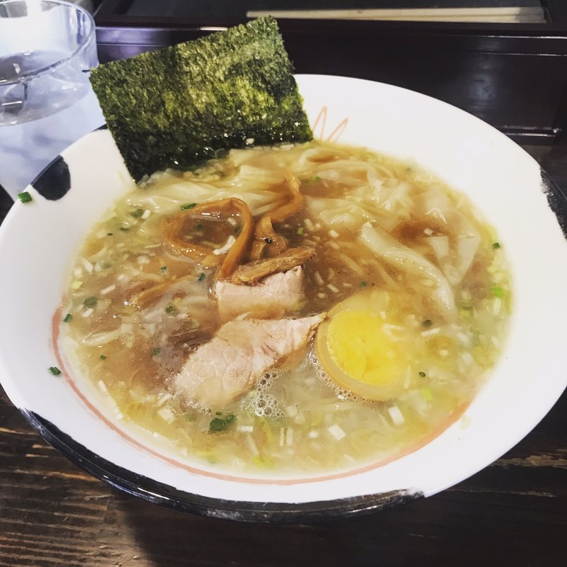 わんたん麺(二代目げんこつ屋)