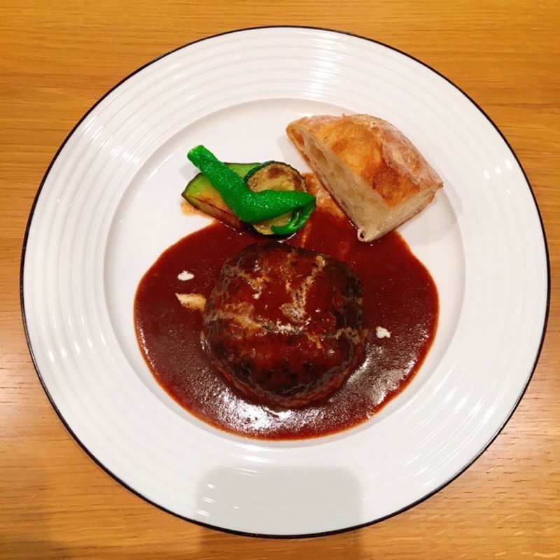 ハンバーグステーキ　デミグラソース(びすとろD)