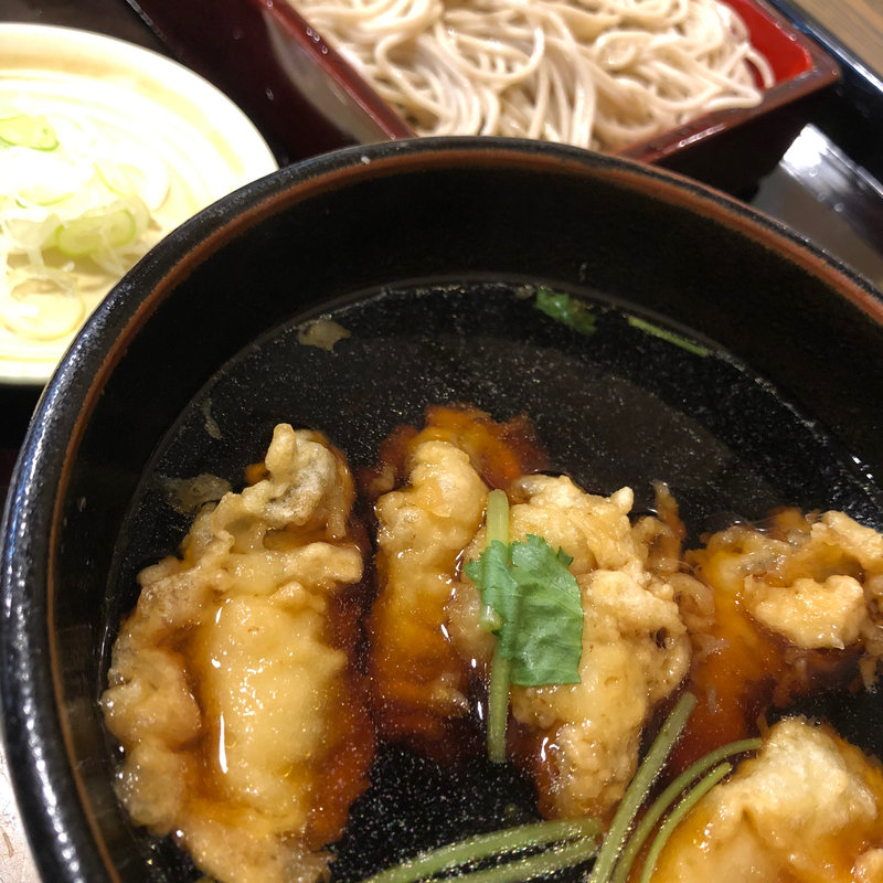 牡蠣の天せいろ(芝新橋 おそば 能登治(のとじ))