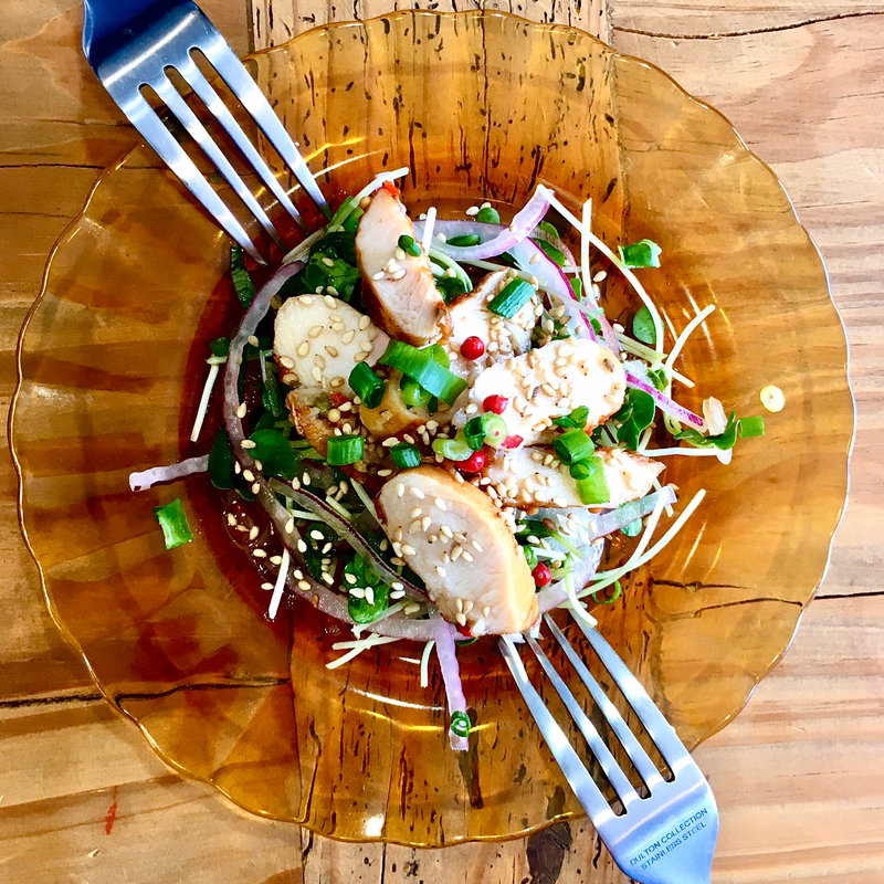 糸島手作りスモークチキン(ワイン食堂ビオワルン 千早店)