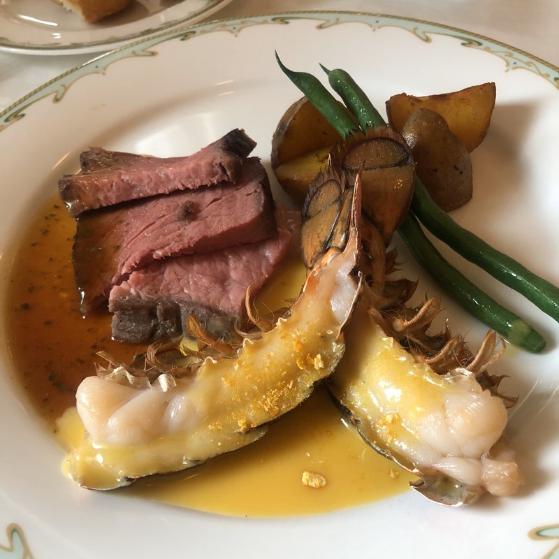 (S.S.コロンビア・ダイニングルーム)