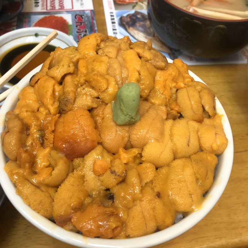 バフンウニ丼(北のどんぶり屋　滝波食堂)