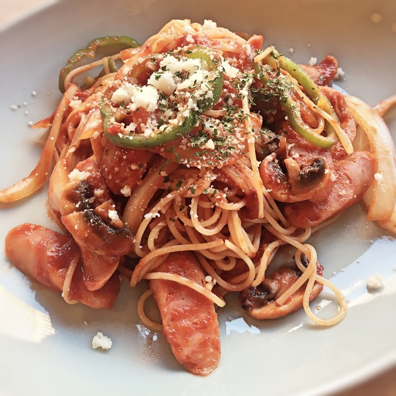 自家製トマトケチャップのナポリタン(Cafe&Dining Happy Hill(ハッピーヒル))