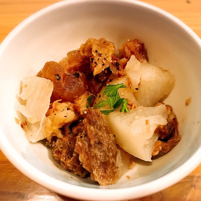 和牛すじの白ワイン煮込み(フォーコ )