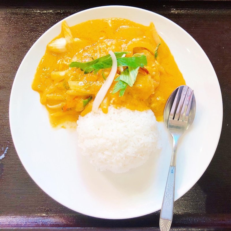 海老のパットポンカリーセット（スープをトムヤムスープに変更）(ガイタイレストラン)