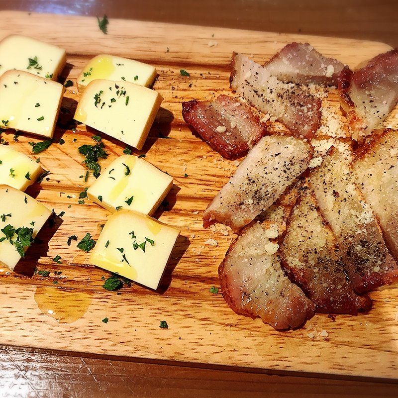 自家製こだわりスモークの盛り合わせ(路地裏のタパス　イシオカ )