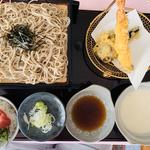 ミニマグロ丼と天ざるそば(高麗川カントリークラブレストラン)