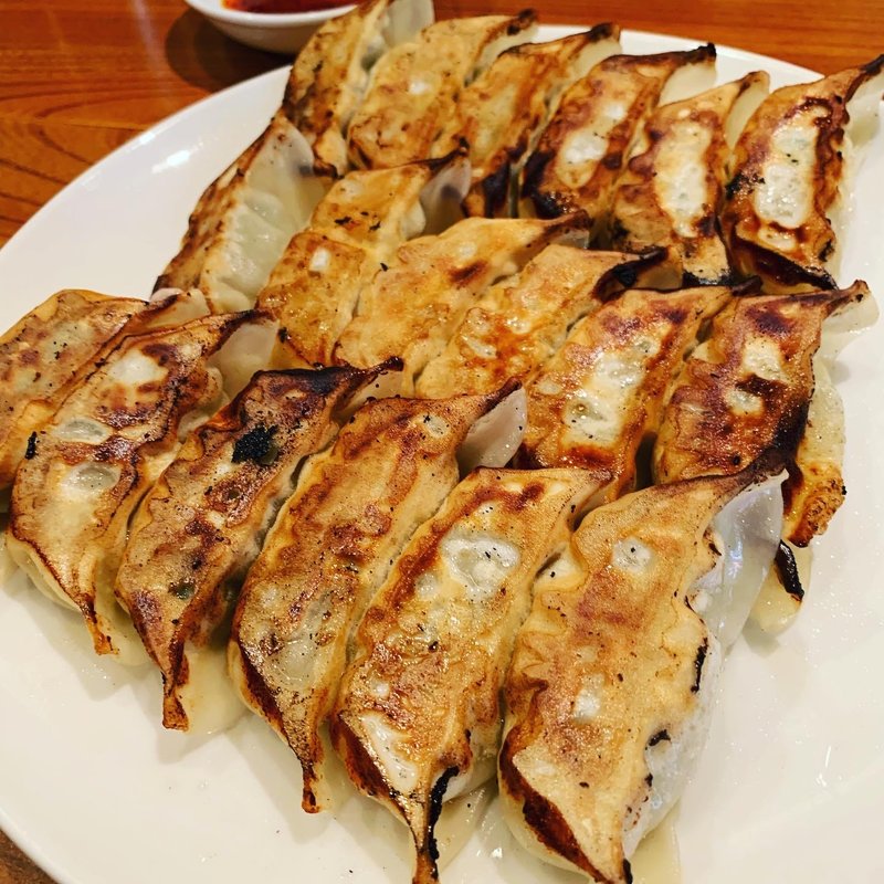 大皿焼き餃子 18個(餃子の福包 新宿店 （ギョウザノフクホウ）)
