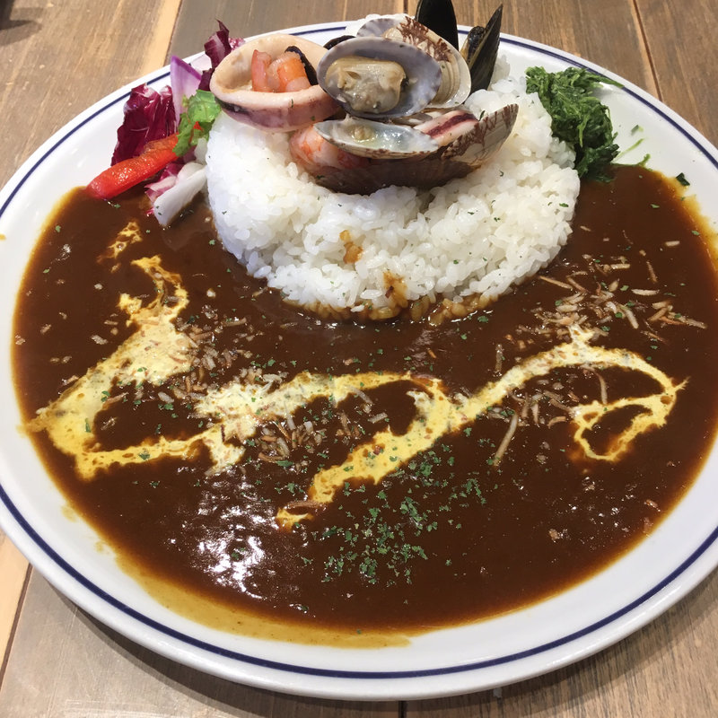 湘南シーフードカレー(湘南パンケーキ )