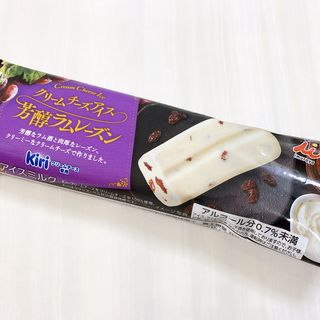 クリームチーズアイス 芳醇ラムレーズン(井村屋)