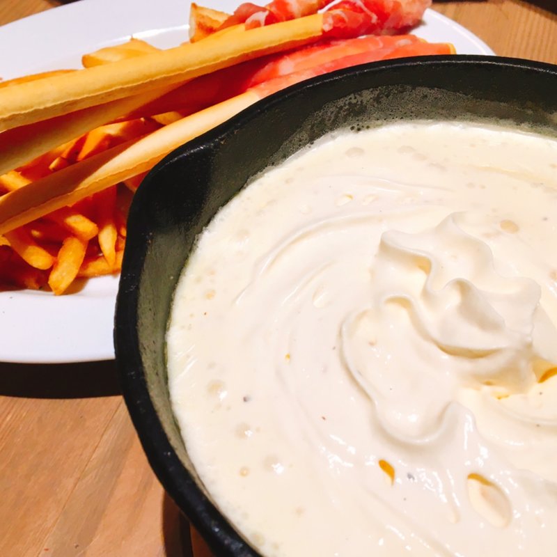 天使のふわふわチーズフォンデュハンバーグ(CHEESE CRAFT WORKS 吉祥寺)