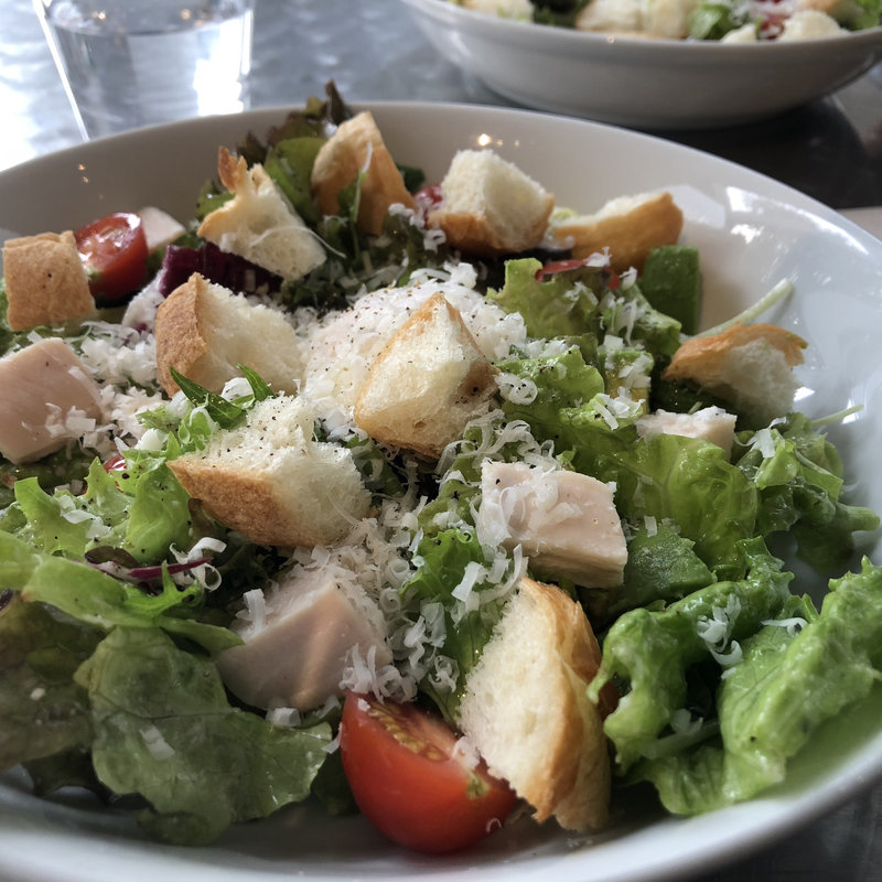 LARGO特製ドレッシングのシーザーサラダ(ラルゴ 仙川)