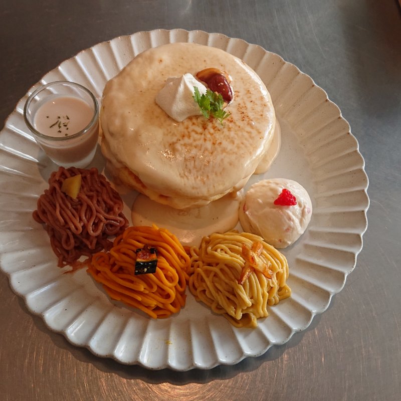 秋のコレクションプレート(レインボーパンケーキ （RAINBOW PANCAKE）)