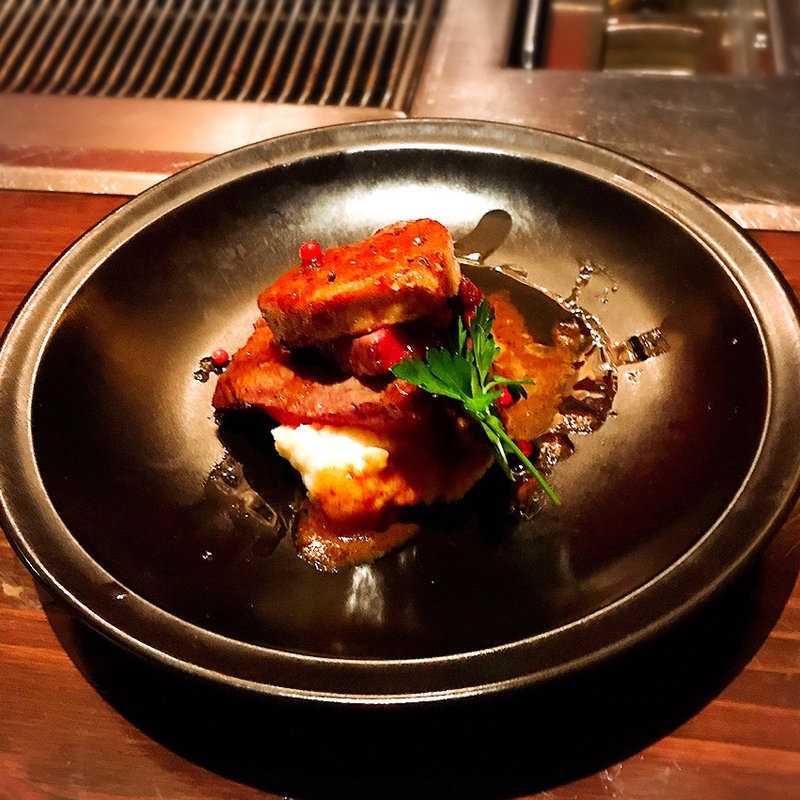 シンシンとフォアグラの重ね焼きトリュフ風味のソースペリグ(フォーコ )