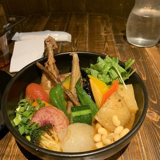チキンと1日分の野菜20品目(Rojiura Curry SAMURAI. 下北沢店)