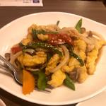 鶏肉とカシュナッツの炒め物