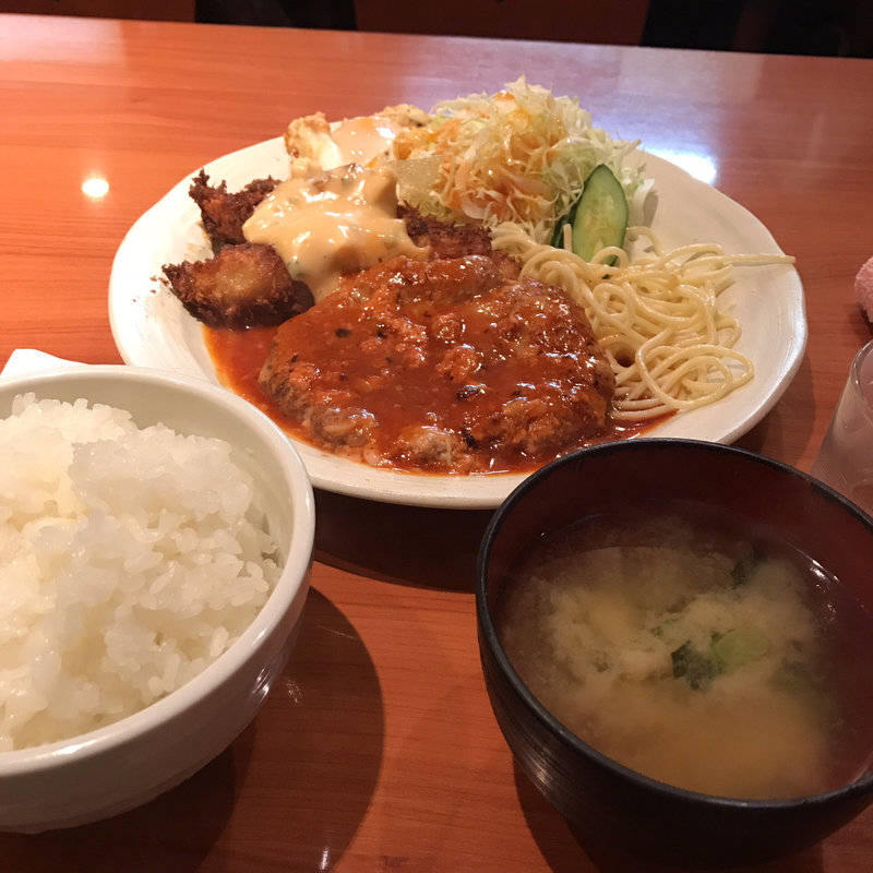 ハンバーグ&魚フライ(洋食屋マック)