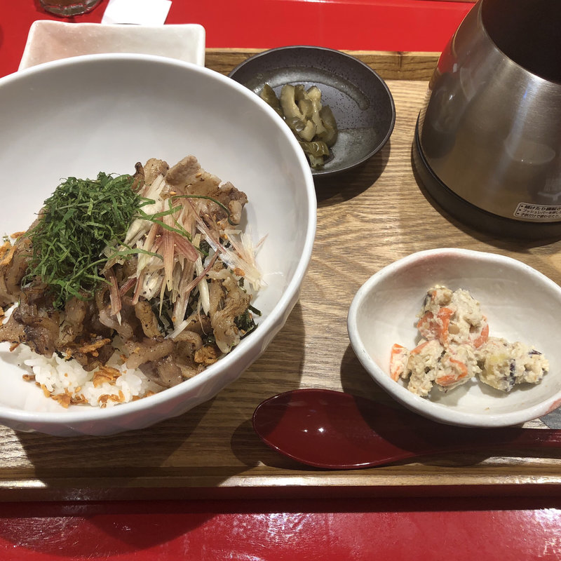 あぶり牛カルビのおだし茶漬け(だし蔵 阪急三番街店)