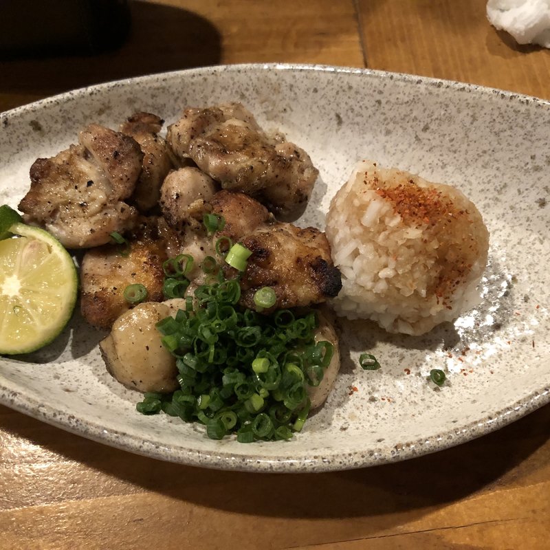 もも焼き鬼おろし(焼鳥 赫色)
