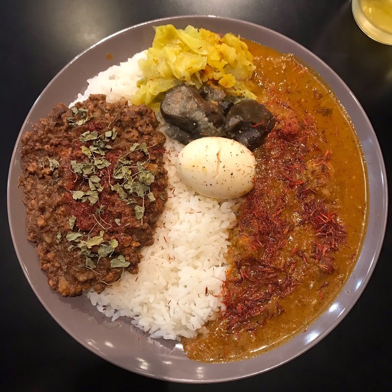 あいがけカレーとたまごピクルス(GIVE ME CHOCOLATE)