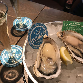 生牡蠣(オイスターバー ワーフ 新宿)