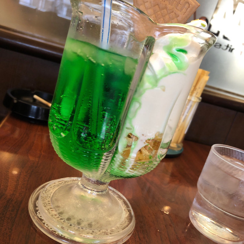 ダブルパフェ(コーヒーショップ 海)