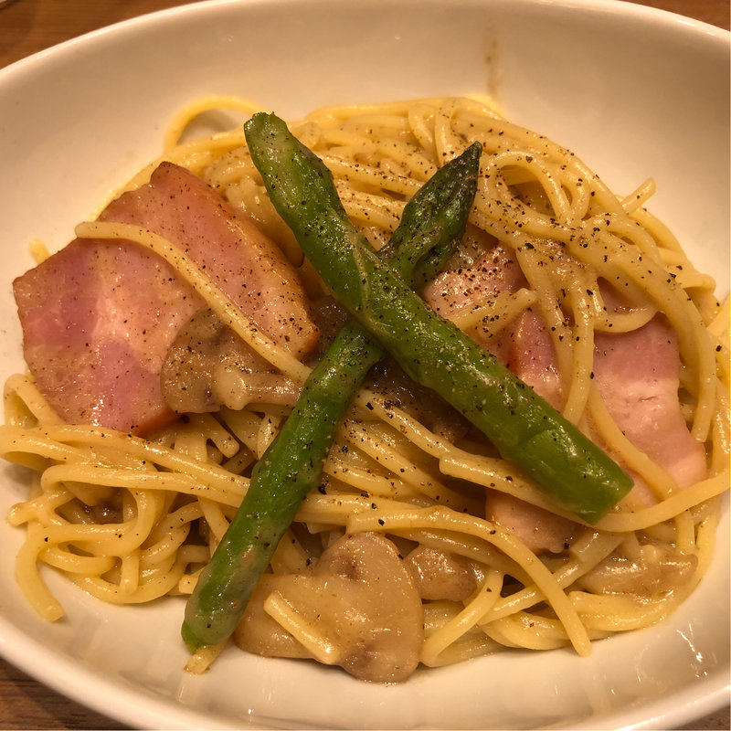 燻しベーコンとマッシュルームソース(CAFE de CRIE)