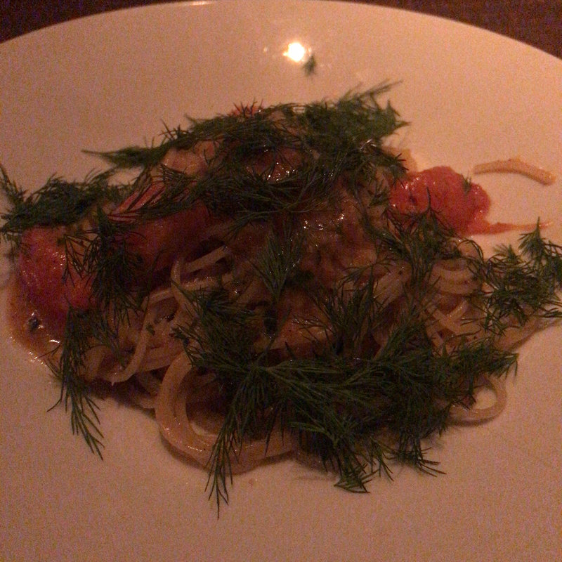 ディルとフルーツトマトの干し海老ソース　フェデリーニ(カビネ)