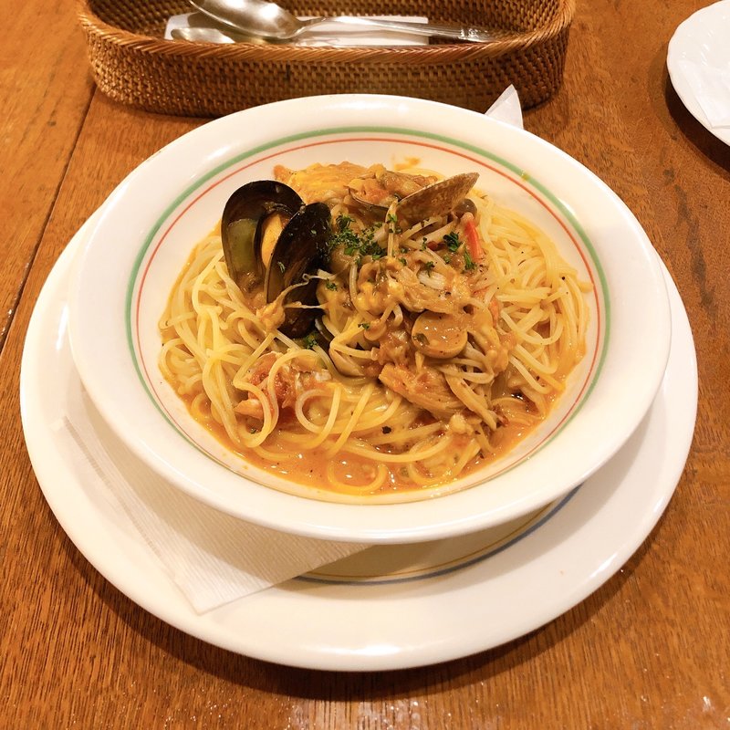 シーフードとモッツァレラチーズのスパゲッティ(まざあ・ぐうす)