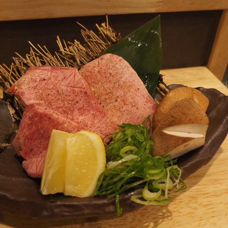 厚切り上塩タン(焼肉横山)