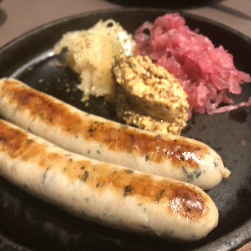 サルシッチャバジル(シュマッツビアダイニング日本橋)