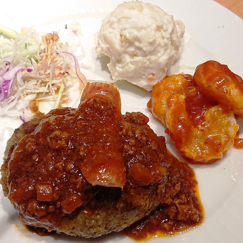 ハンバーグ＆海老のチリソース(ヱビスバー YEBISU BAR 川崎アゼリア店)