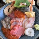海鮮丼(海鮮一八 （かいせんいっぱち）)