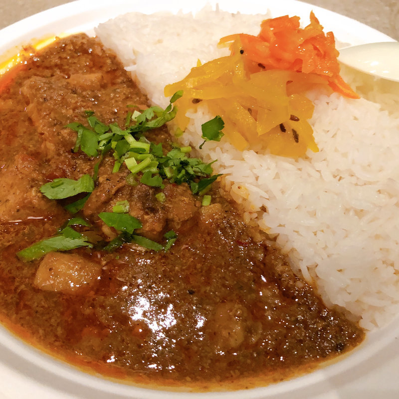 カレー屋ロストコーナー 店内(東間屋)