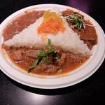 カレー屋ロストコーナー 3種あいがけ(東間屋)