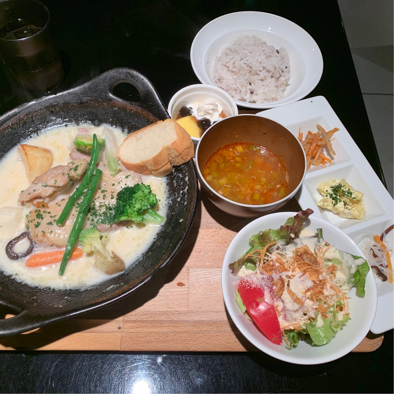 若鶏モモ肉のホワイトシチュー(ランプ （ranpu）)