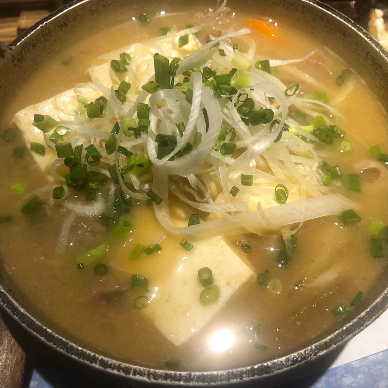 鶏モツ煮込み(酒と飯 トリイチ)
