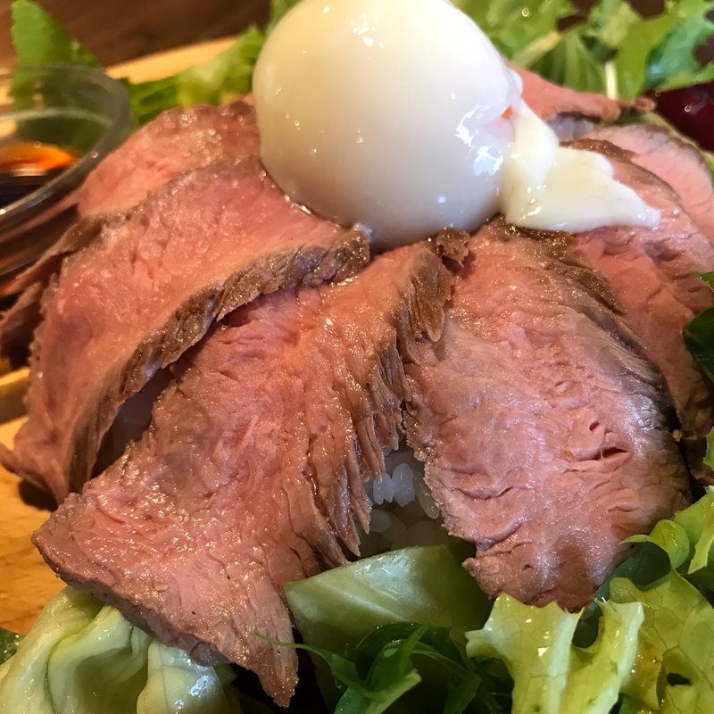 自家製ローストビーフ(東口ミート酒場 )