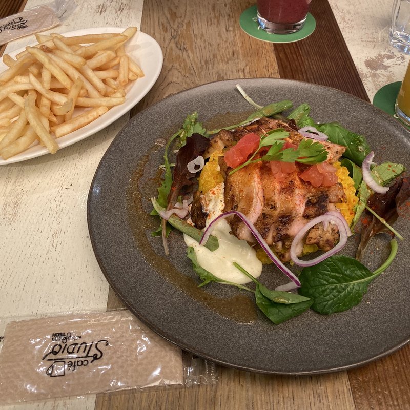 オーバーチキンオーバーライス(cafe studio with ploom tech)