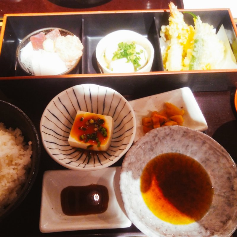 魚盛御膳(魚盛 有楽町ビル店 )