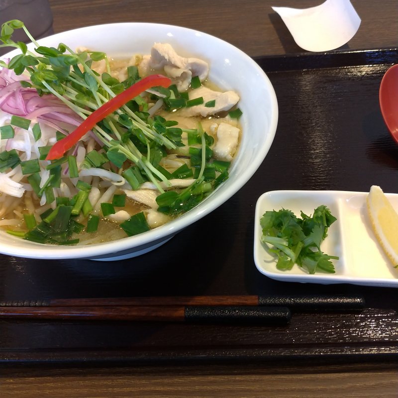 鶏肉のフォー(フォー　レタントン)