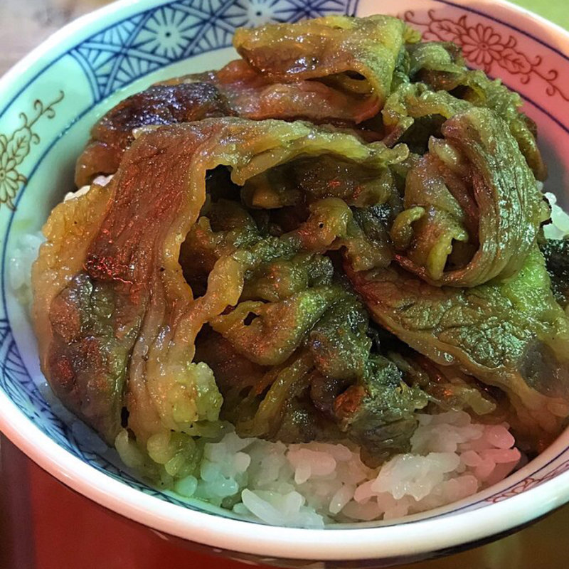 牛蒲（丼物）(いろり山賊　老松店)