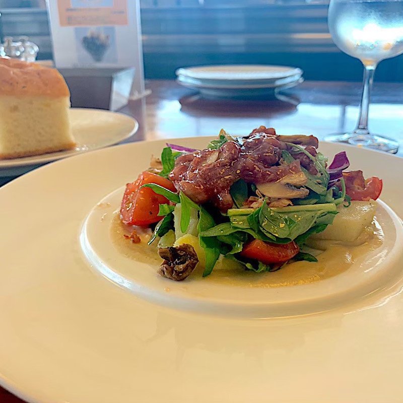 今月のピッツァランチセット(エキ ポンテベッキオ ア オオサカ （ECHI PONTE VECCHIO A OSAKA）)