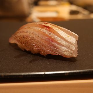 春子鯛(鮨龍次郎)