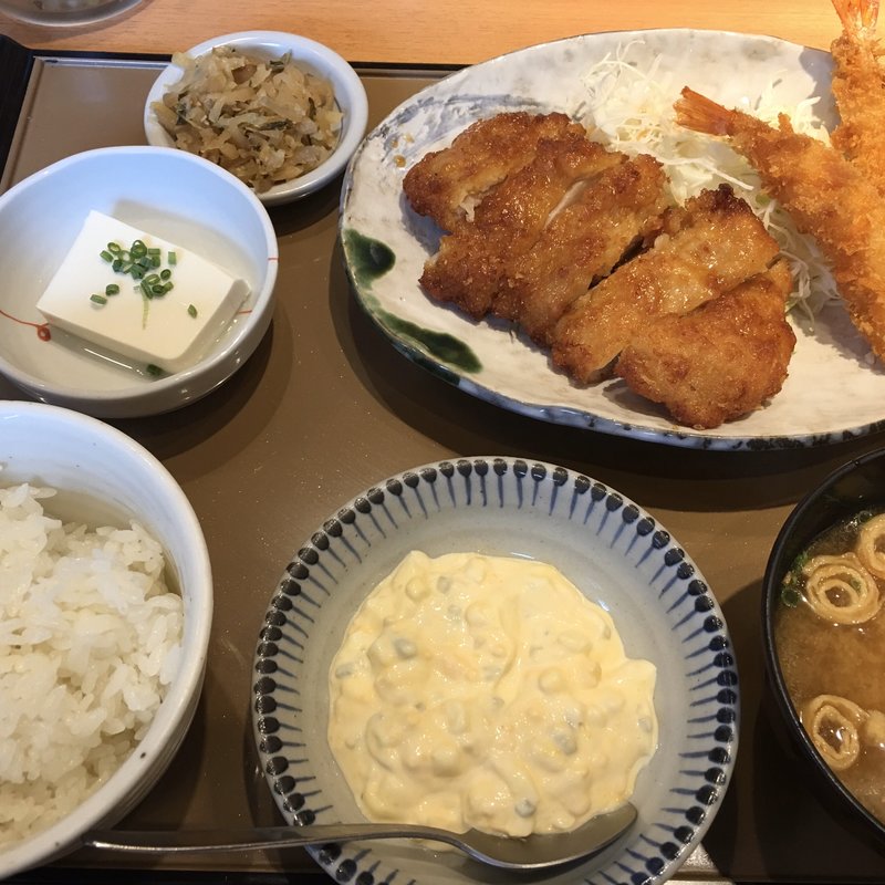 チキン南蛮とエビフライの定食(やよい軒 鳥栖店 )