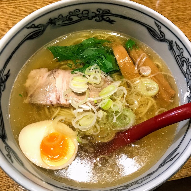 塩にぼしらーめん(六三六 大須本店)