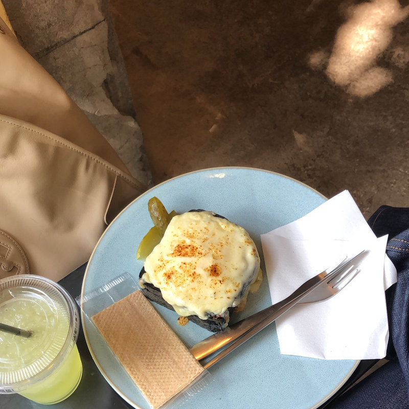 秋のチーズトースト(Viking Bakery F（バイキングベーカリー エフ）)