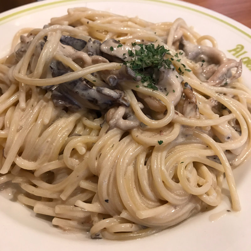 アンチョビきのこクリーム(あるでん亭 新宿センタービル店 （アルデンテイ）)