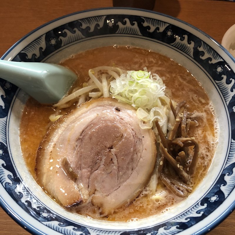 海老味噌ラーメン(麺や樽座 小宮店)